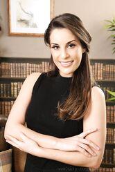 Радуйся тому, что сиськи показала!