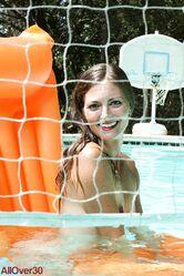 А хотел бы меня без ничего увидеть?