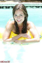 А хотел бы меня без ничего увидеть?