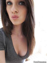 Как ты думаешь, я леди или шлюха?