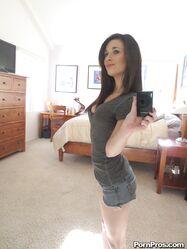 Как ты думаешь, я леди или шлюха?