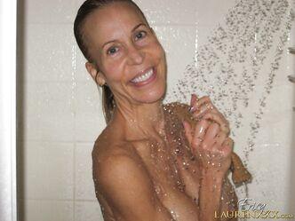 Скажи честно, за бабами в душе подглядывал?