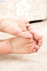 Леди стыд потеряла