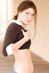 Ребята, вам что показать - сиськи или пизду?