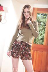 А можно я сделаю вид, будто я стесняюсь!