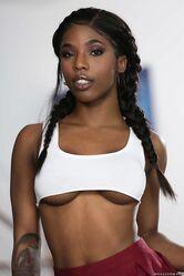 Поклонники черных дырочек. Вам сюда!