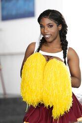 Поклонники черных дырочек. Вам сюда!