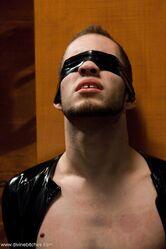 Ну кому то и женская доминация по душе