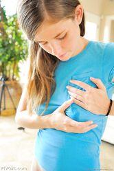 Сейчас что то покажу, только ты сильно не возбуждайся!!