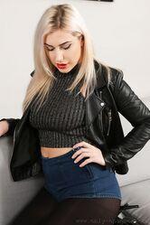 Ах какие титечки, какие титечки!