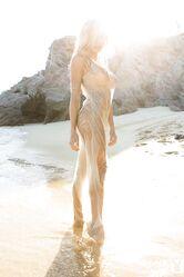 Ты затмеваешь саму Афродиту