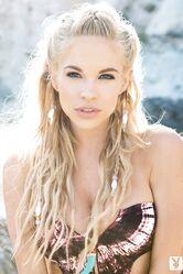 Ты затмеваешь саму Афродиту