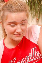 Интересно, сколько хуев ее ротик видел?