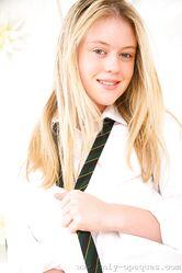 А соски не покажу!