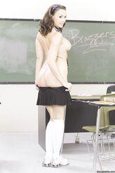 Одену самые красивые трусики на экзамен. Точно пятерку получу