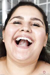 Ты бы хотел, чтобы я тебе на лицо села?