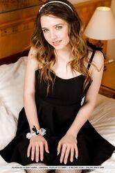 Открою вам секрет. Я всегда без трусиков хожу!