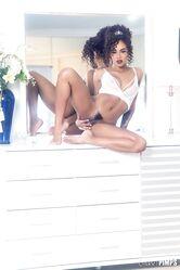 Мила такая сучка!