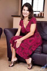 Тебе же уже под 50, и ты туда же!