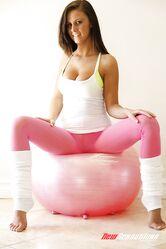 С каким же наслаждением я тебя сейчас трахну!