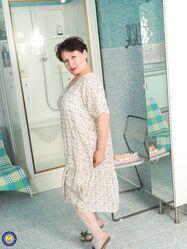 Бедненькая, как же ей мужика то хочется!