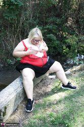 Если бы у тебя год не было бабы, вдул бы ей?