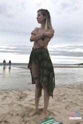 Она моя королева а не шлюха!