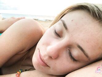 Она моя королева а не шлюха!