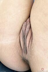 Ее дырочка явно не целочка