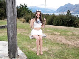 Она сама пошлость и очарование