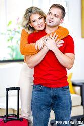 С такими данными тебе одна дорога. В шлюхи!