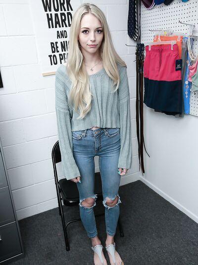 Вы наверное очень хотите чтобы я разделась?