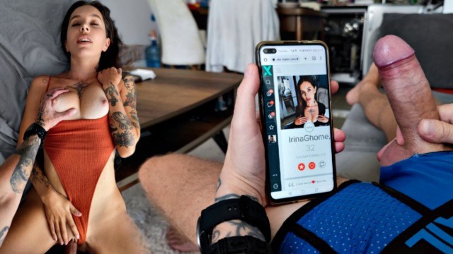 Как можно дрочить, если есть кого трахать!